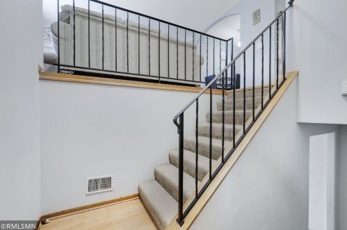 4650 Hayward Rd, Saint Paul, MN 55128-2231