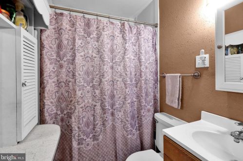 349 Chestnut St, Pottstown PA  19464-5638 exterior