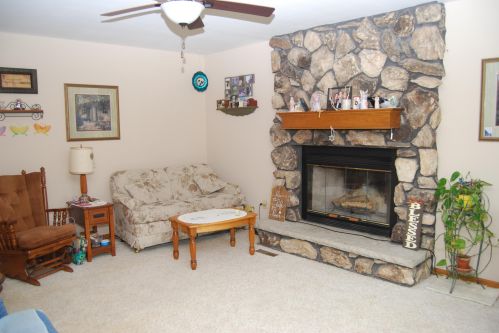 711 Harrison Ct, West Bend WI  53090-1800 exterior