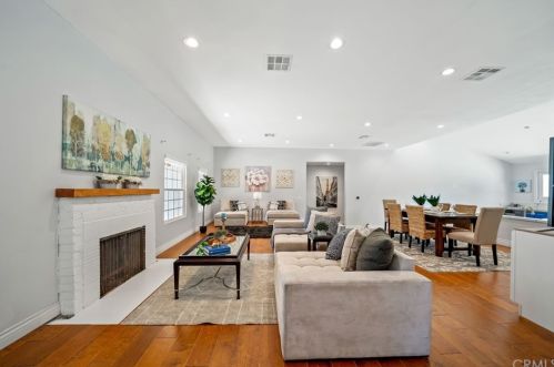 6944 Aldea Ave, Van Nuys, CA 91406-4425
