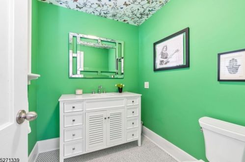 645 Raymond St, Westfield NJ  07090-2451 exterior