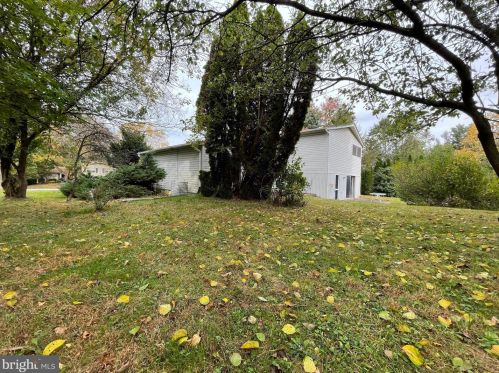 1769 Farmview Rd, Prospectville PA 19002-2910 exterior