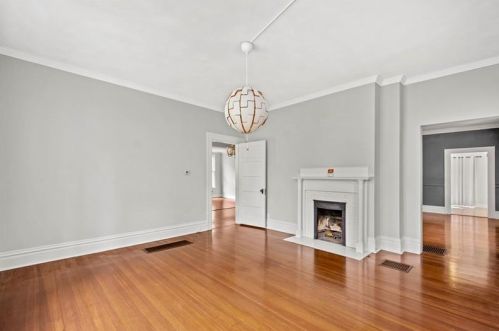 250 Thorn St, Sewickley PA  15143-1204 exterior