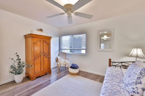 16670 Bernardo Oaks Dr, San Diego CA  92128-2837 exterior