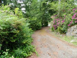 84 Gold Creek Rd, Bremerton, WA 98312-9649