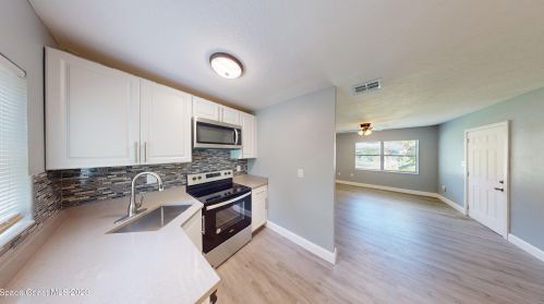 212 Plumosa Dr, Cocoa FL exterior