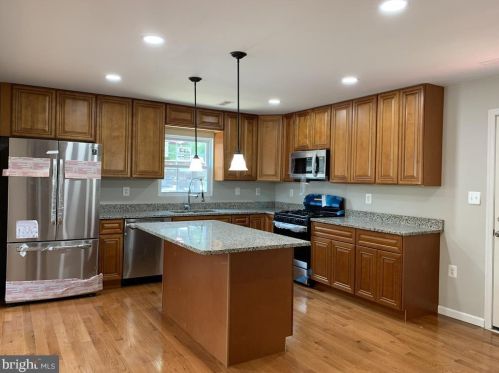 1418 Idaho St, Woodbridge VA  22191-3706 exterior