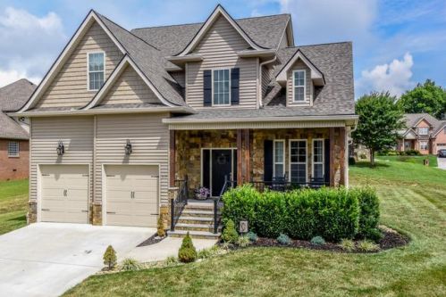 419 Westland Sta, Maryville, TN 37801-7896