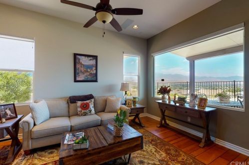 382 Prospect Park, Beaumont CA  92223-3404 exterior