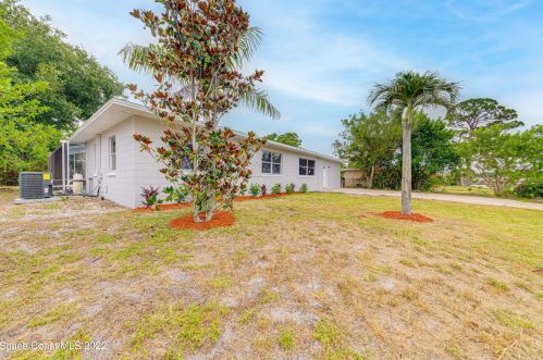 1046 Myrtle Ln, Cocoa, FL 32922-6749