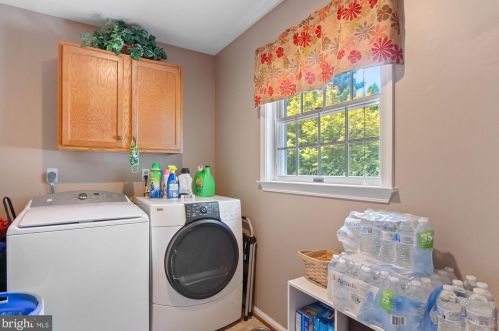 100 Brook Meadow Cir, Shrewsbury PA  17361-1236 exterior