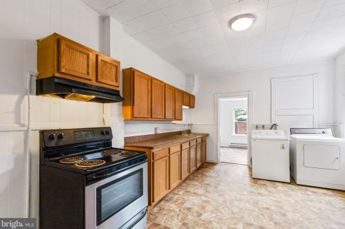 530 Poplar St, Lancaster, PA 17603-5235