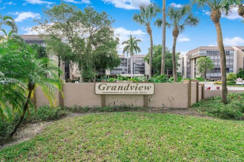 2816 46th Ave, Hollywood FL  33021-2976 exterior