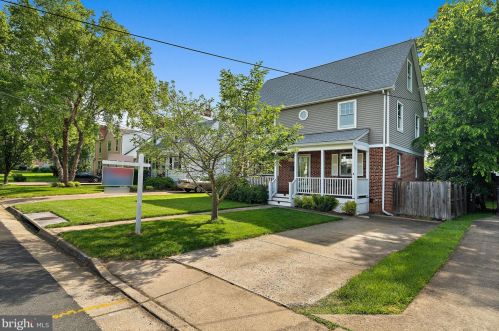 2807 Woodlawn Ave, Falls Church, VA 22042-2010