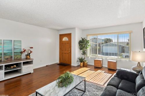 4362 Conrad Ave, San Diego CA 92117-2017 exterior