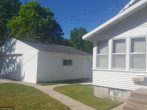 713 River Ave, Sauk Rapids, MN 56379-1557