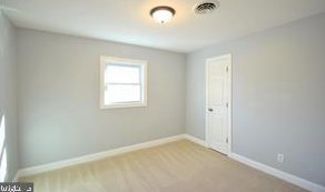 18 Harrow Pl, Wilmington DE  19805-1241 exterior