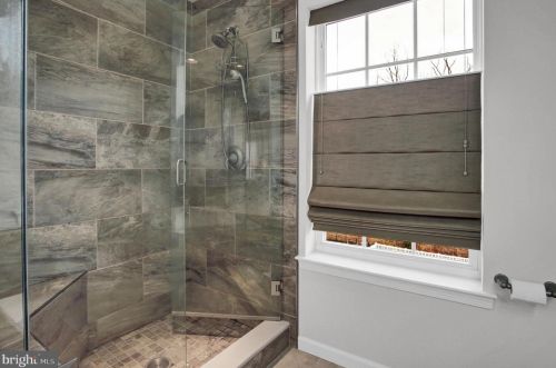 4 Ledgestone Dr, Siddonsburg PA  17019-9805 exterior