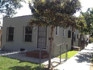 5904 Halldale Ave, Los Angeles, CA 90047-1235