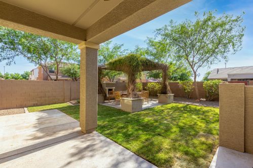 1958 Sunnyvale Ave, Gilbert AZ  85295-9089 exterior