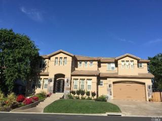 2019 Zinfandel Ct, Vacaville CA  95688-2829 exterior