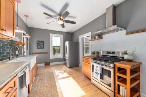 1604 60th St, Milwaukee WI  53214-5131 exterior