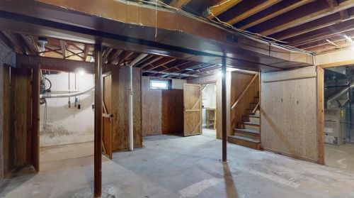70 Pat Cir, North Kingstown RI  02852-2041 exterior