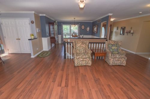 8883 Valley Circle Dr, Florence KY  41042-9523 exterior