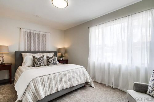 2070 Cable St, San Diego CA 92107-3313 exterior