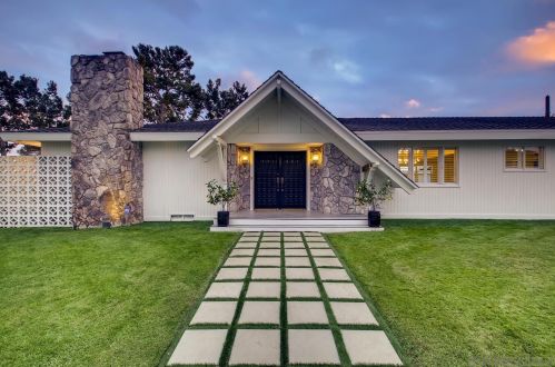 3825 Coronado Ave, San Diego, CA 92107-3728