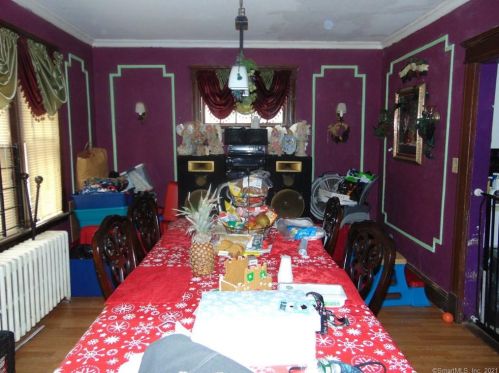 52 Bidwell St, Waterbury, CT 06710-1413