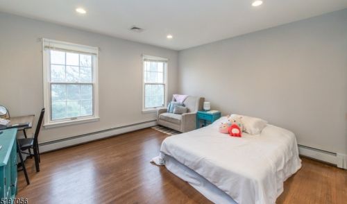 9 Memory Ln, Dover NJ  07869-4205 exterior