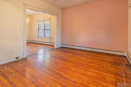 41 Ford Ave, Perth Amboy NJ  08863-1604 exterior