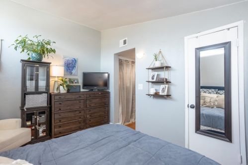 5567 Brunswick Ave, San Diego CA 92120-1903 exterior