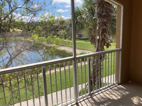 1820 Florida Club Cir, Naples FL  34112-8705 exterior