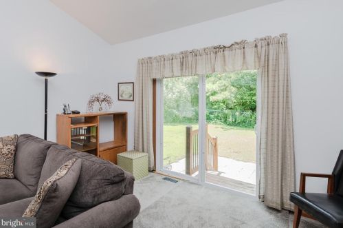 6 Pendleton Dr, Berlin Boro NJ  08009-9672 exterior