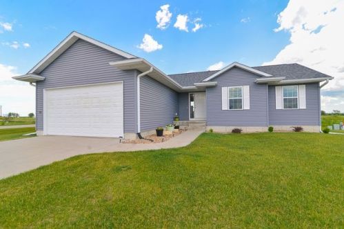 4550 Dry Creek Ln, Covington, IA 52324-7012