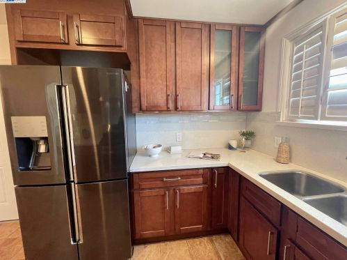 1325 136th Ave, San Leandro CA  94578-2549 exterior
