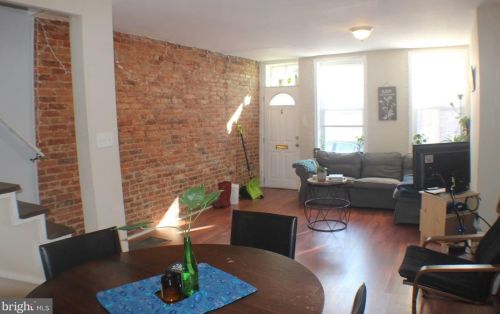 2041 Manton St, Philadelphia PA  19146-4327 exterior