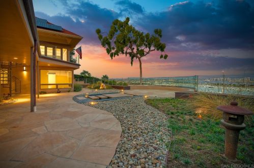 621 San Elijo St, San Diego CA  92106-3413 exterior