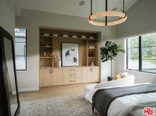 4552 Wortser Ave, North Hollywood CA  91604-1015 exterior