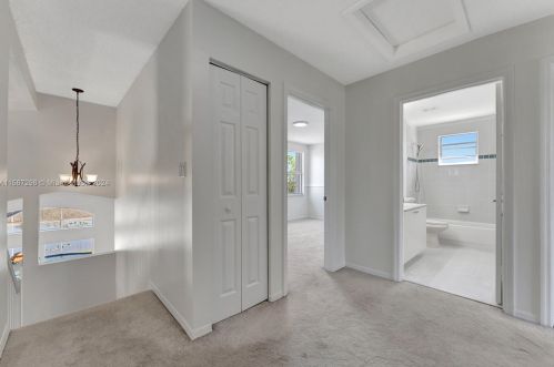 14350 11th St, Hollywood FL  33027-6148 exterior