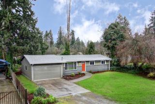 8311 Lawndale Ave, Lakewood, WA 98498-2410