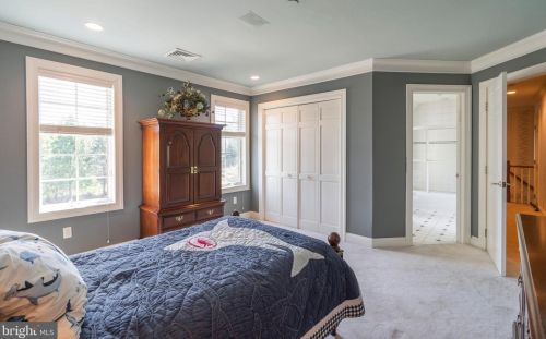 5 Gregory Ln, Newtown Square PA  19073-1518 exterior