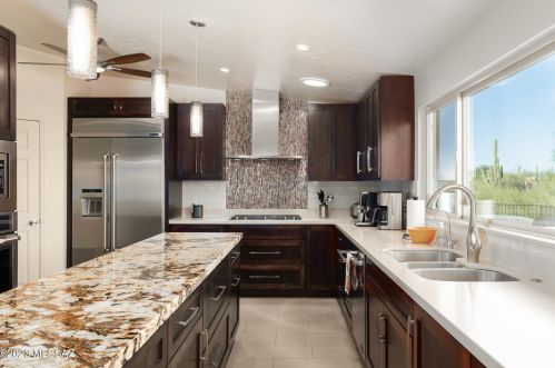 2106 Camino El Ganado, Tucson AZ  85718-4108 exterior