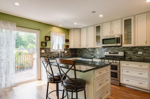 11620 26th Ave, Kenosha, WI 53158-4632