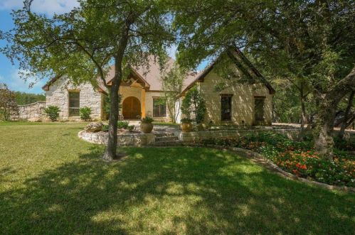 1704 Warwick Crescent Ct, Argyle, TX 76226-1528