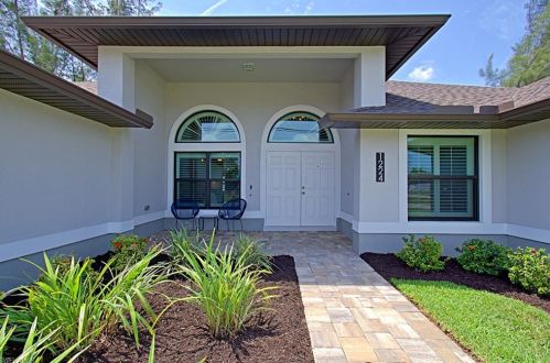 1224 28th St, Cape Coral, FL 33914-8226