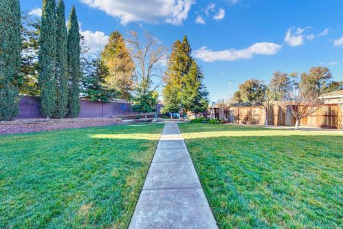 131 Feather Riv Cir, Vacaville CA 95688-8749 exterior