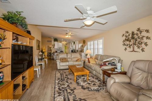 5338 Guadeloupe Way, Naples FL  34119-9577 exterior